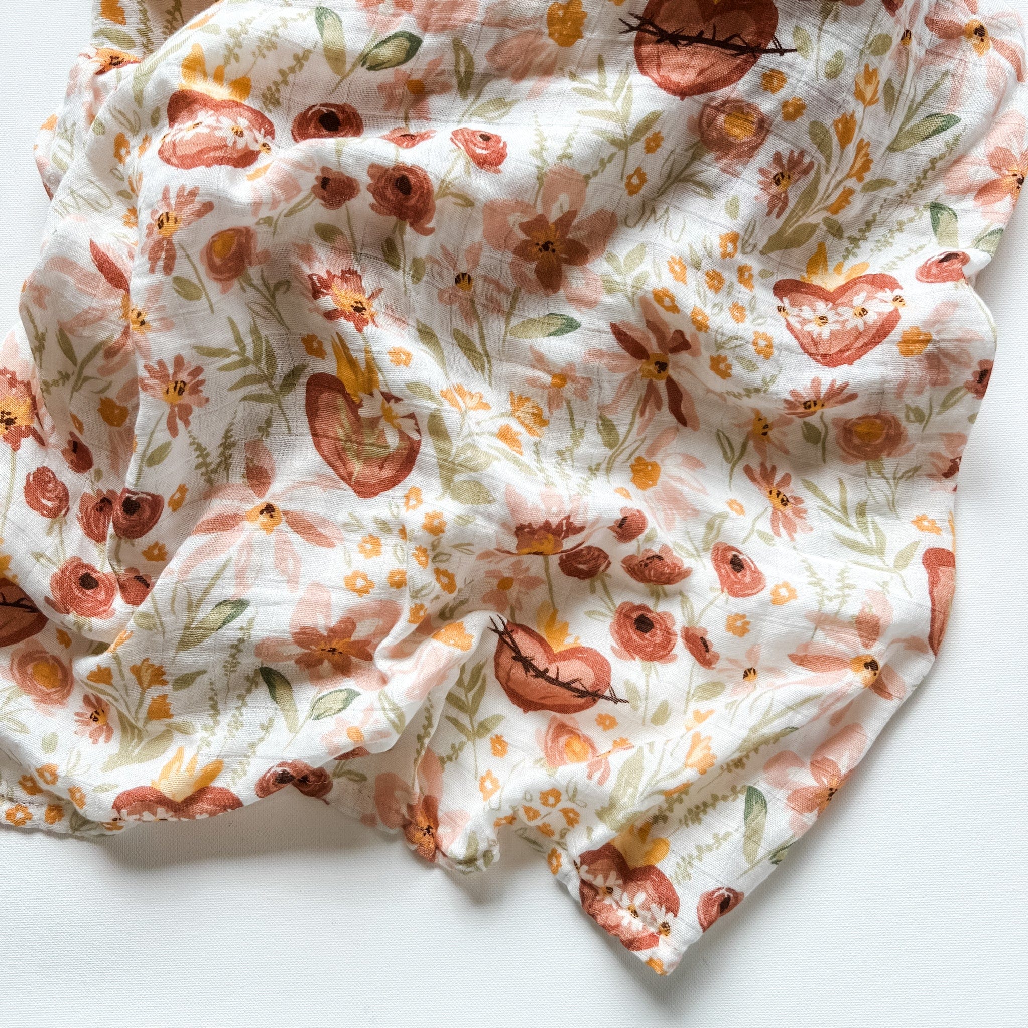 Floral muslin blanket with heart design