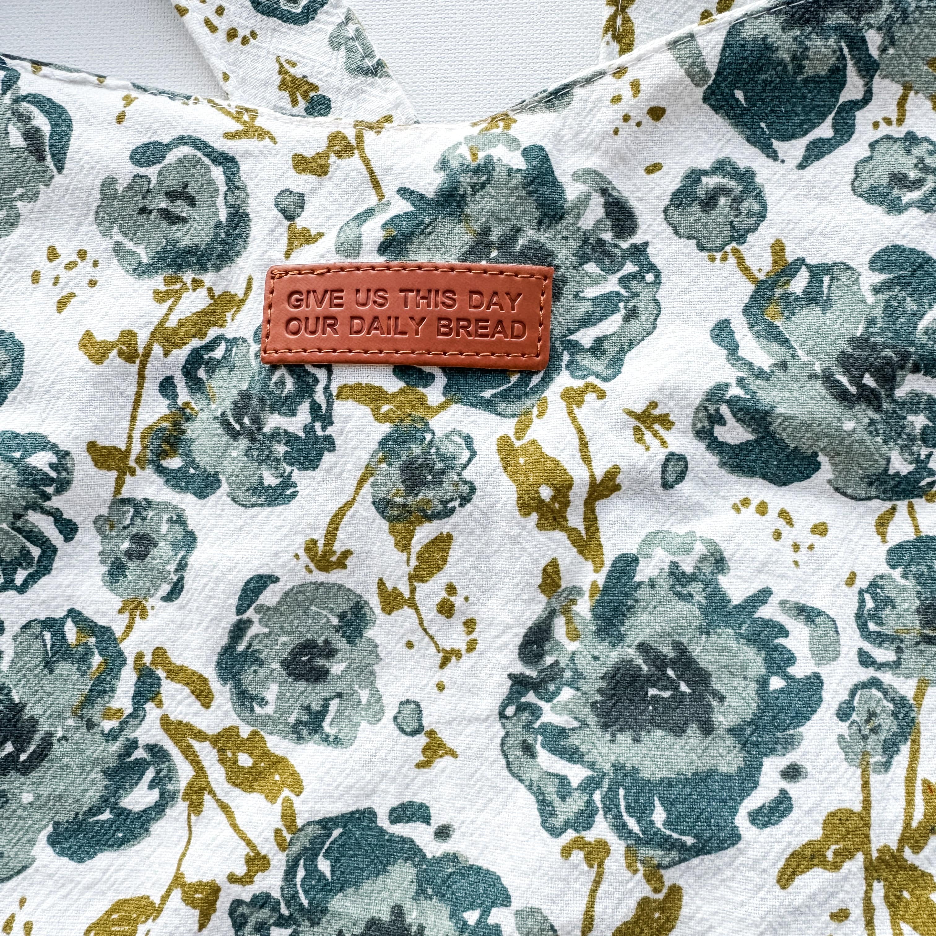 Blue Apron floral bag with quote